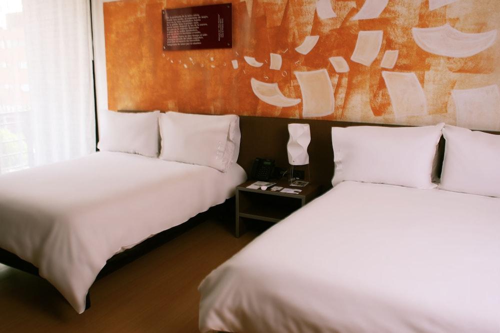 Hotel Viaggio Nueve Tres Bogotá Extérieur photo